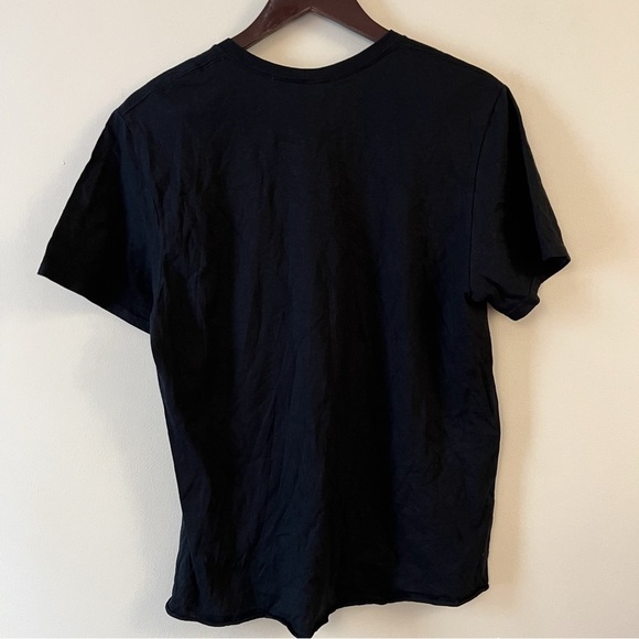 AC/DC Back in Black Men’s Size Medium T-shirt Black Band tee Short Sleeves - Picture 4 of 4